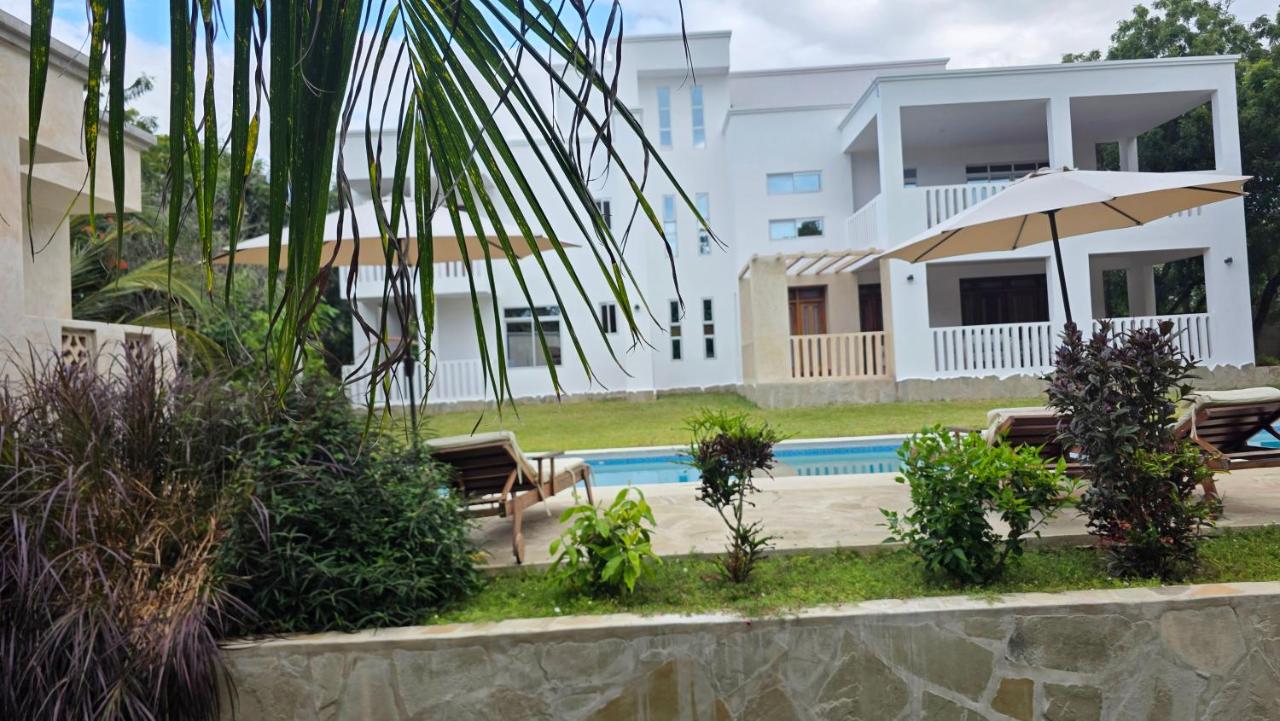Pool Villa | 4BR Stay, Diani photo 7
