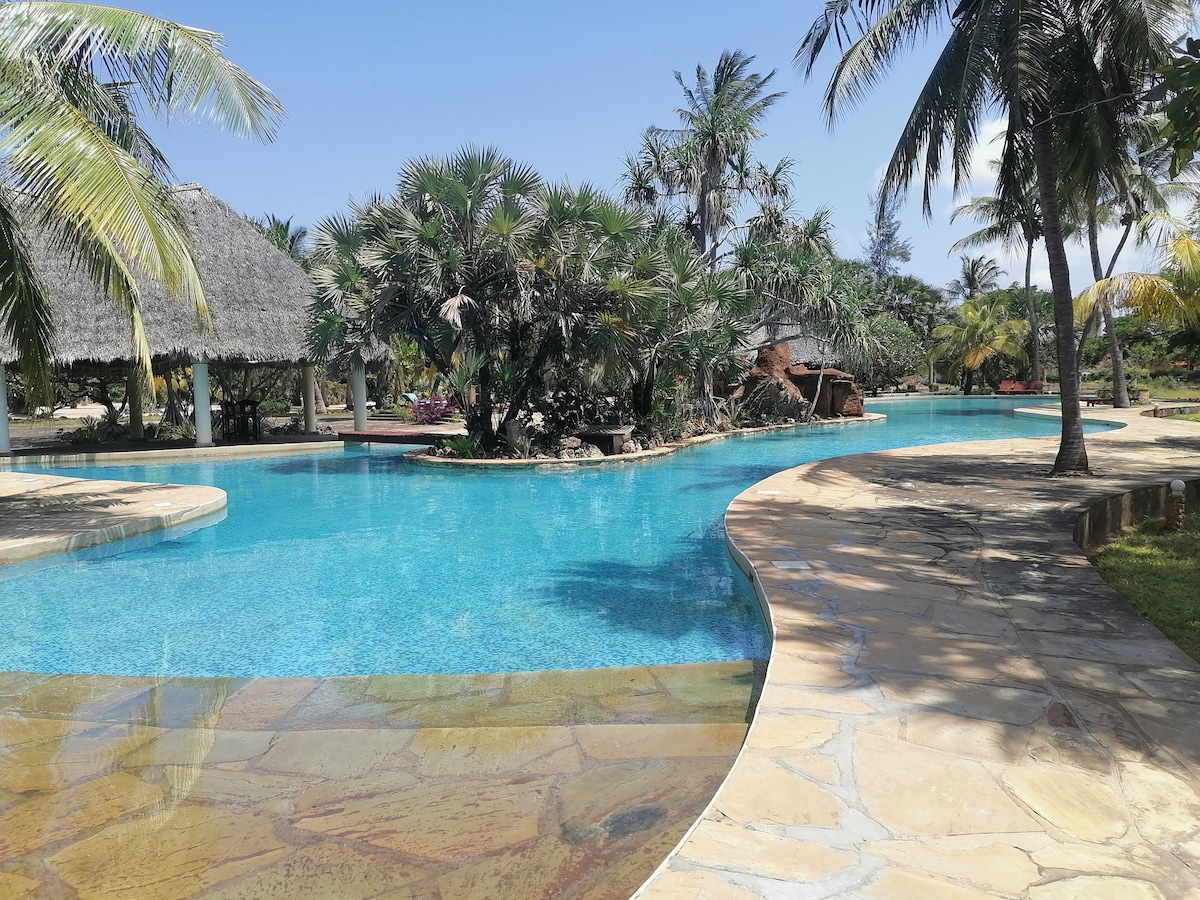 Cozy 1BR Close to Malindi Golf Course — photo 1