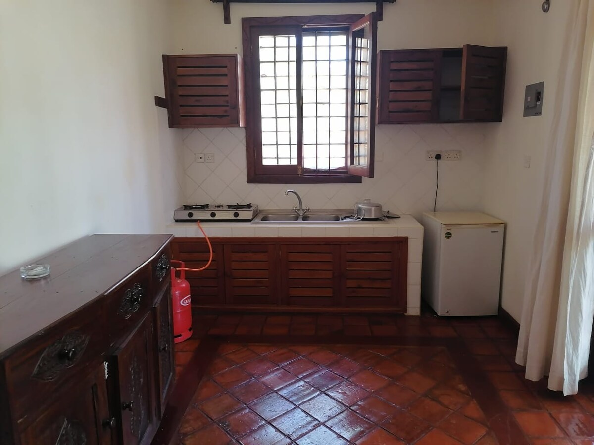 Cozy 1BR Close to Malindi Golf Course — photo 8