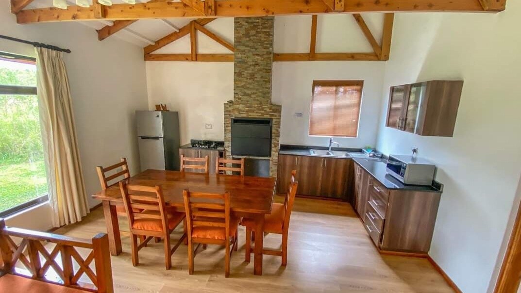 Charmng Afrocentric 2BR Villa — photo 11