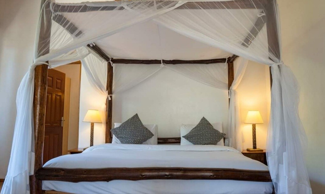 Charmng Afrocentric 2BR Villa — photo 14