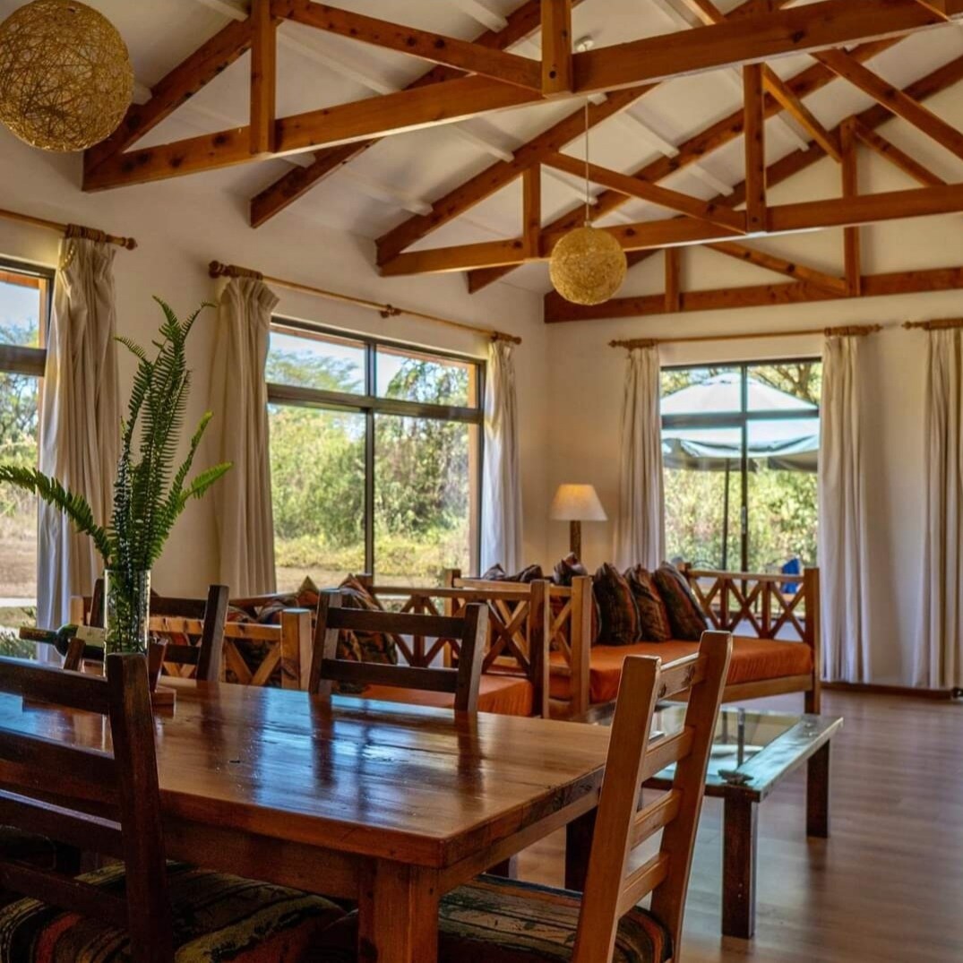 Charmng Afrocentric 2BR Villa — photo 8