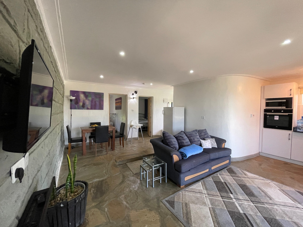 2BR Cabin with a Pool near Mt Longonot (Version C) — photo 2