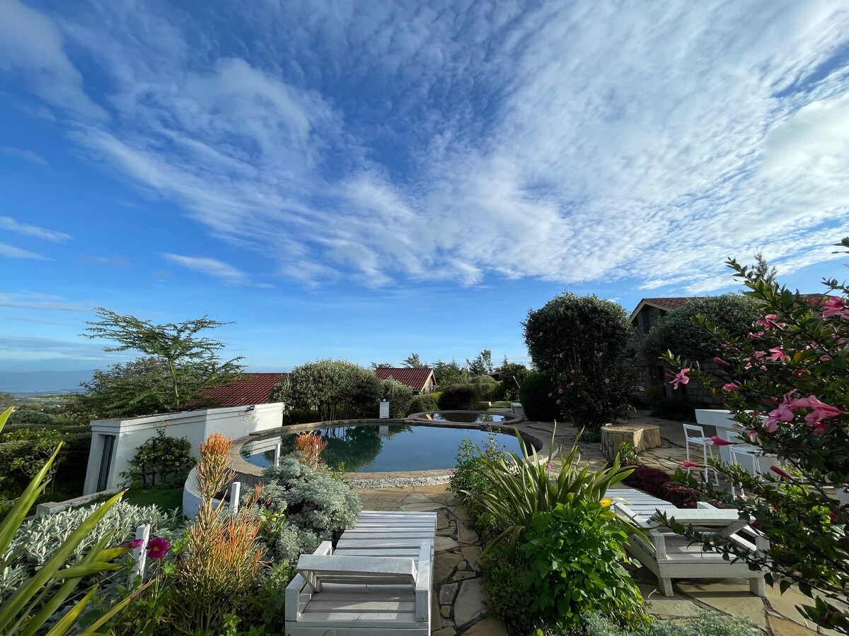 2BR Cabin with a Pool near Mt Longonot (Version C) — photo 3