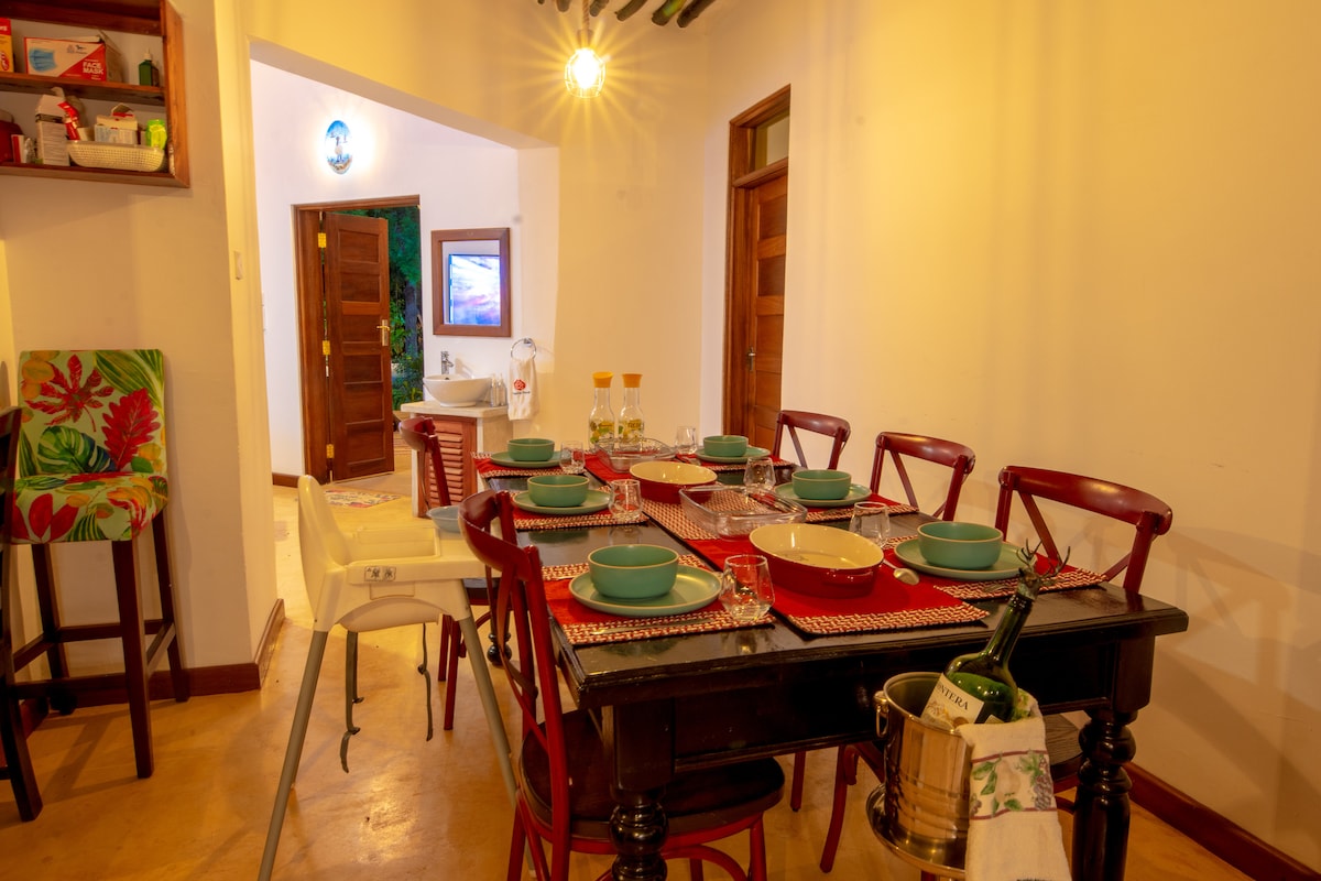 Familia 4BR Villa: Private Pool, Tranquil Diani Beach — photo 11