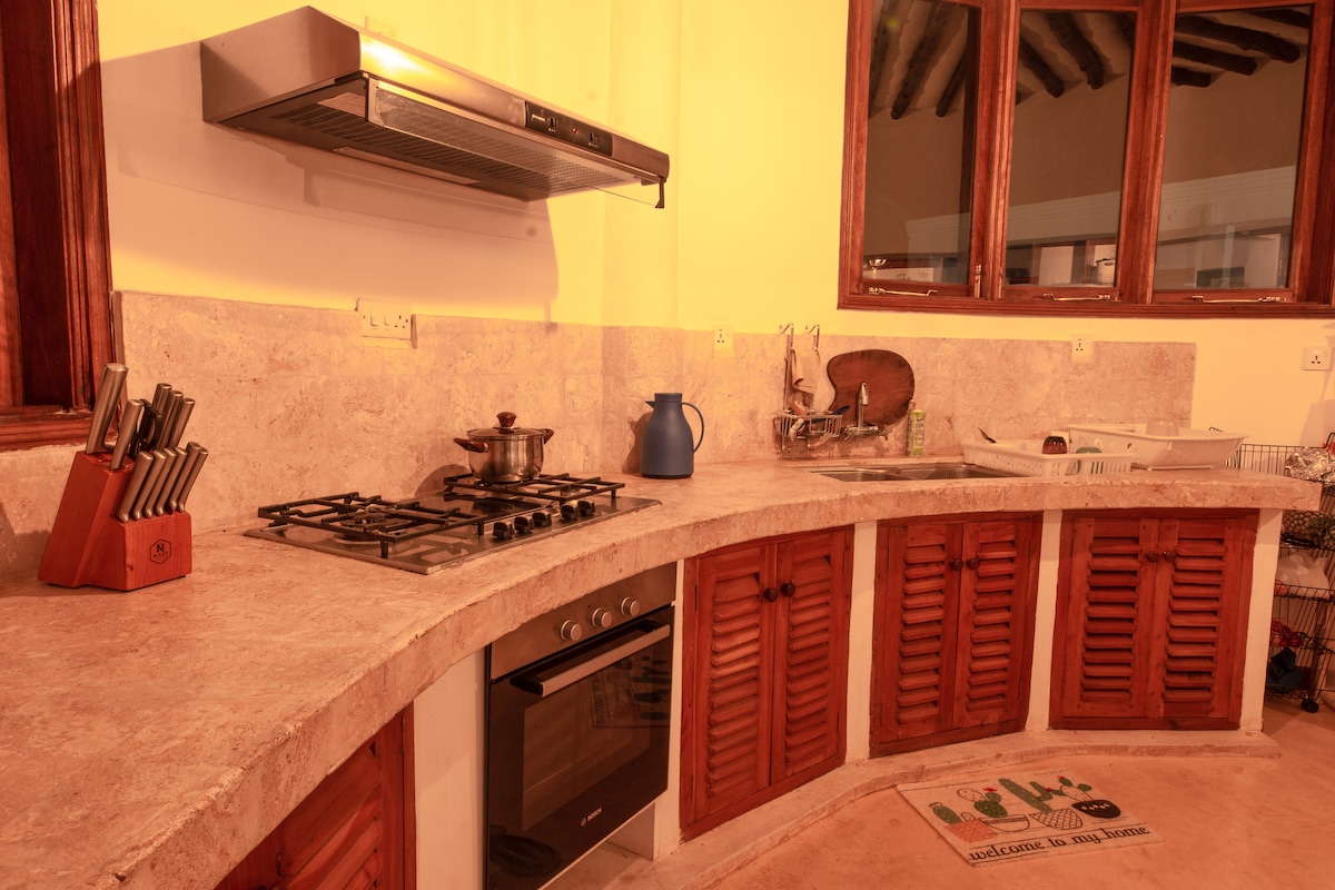 Familia 4BR Villa: Private Pool, Tranquil Diani Beach — photo 8