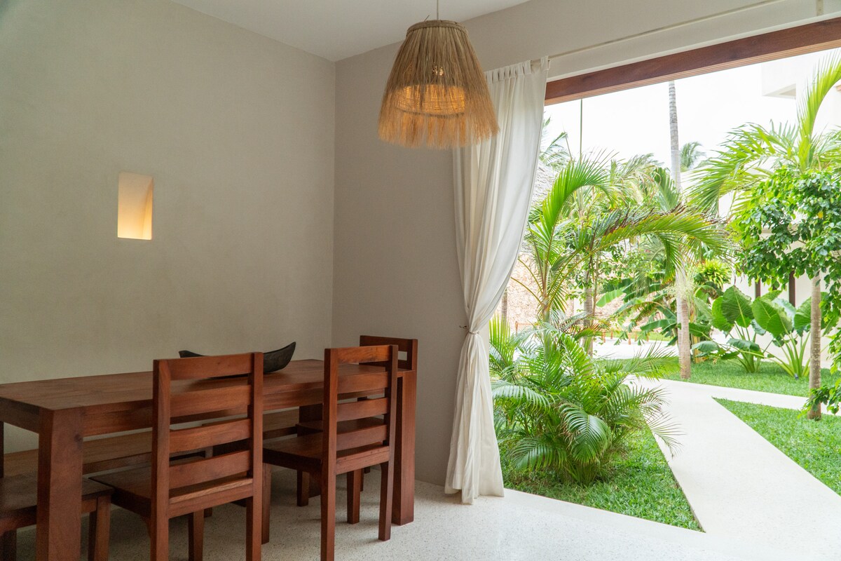 Hibiscus Black Bilapartment With Veranda — photo 5