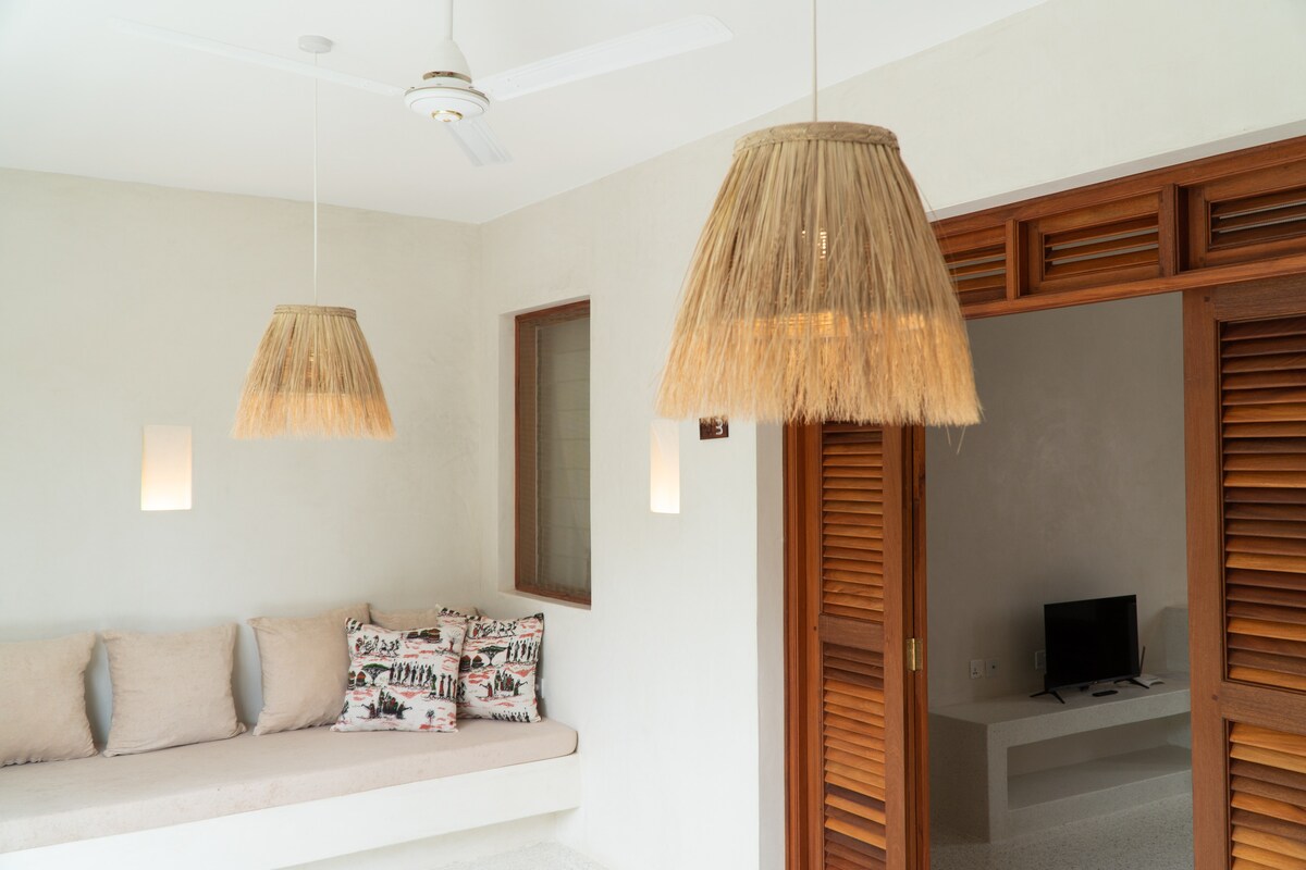 Hibiscus Black Bilapartment With Veranda — photo 7
