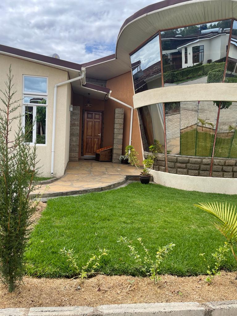 The Casa 2BR Bungalow — photo 1