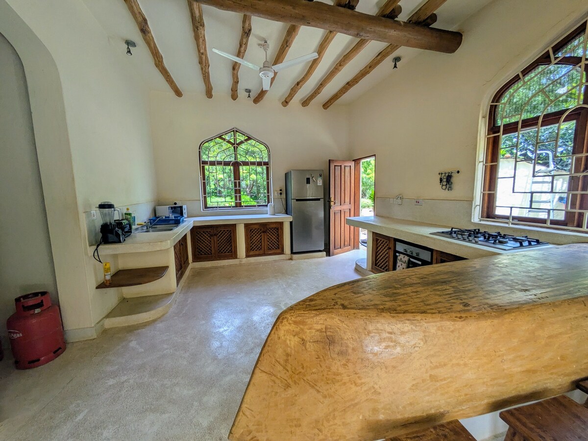 Jonjoloka House in Watamu — photo 12