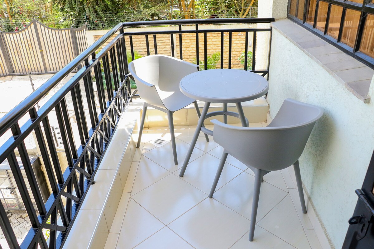 2BR Apartment Close to the Lake — photo 14