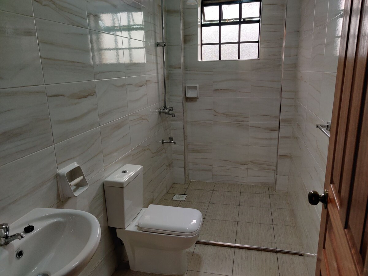 2BR Apartment Close to the Lake — photo 8