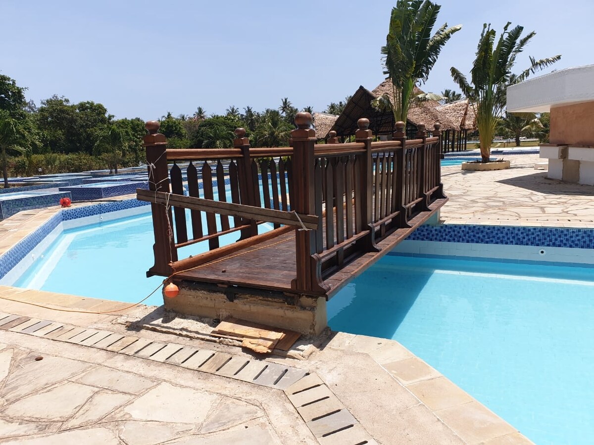 Ocean-View Apartment, Diani Beach — photo 11