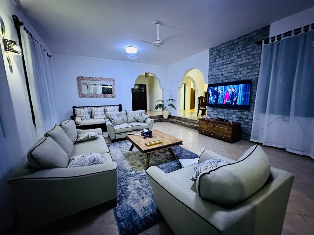 Mtwapa Luxury Creek Beach Villa — photo 11