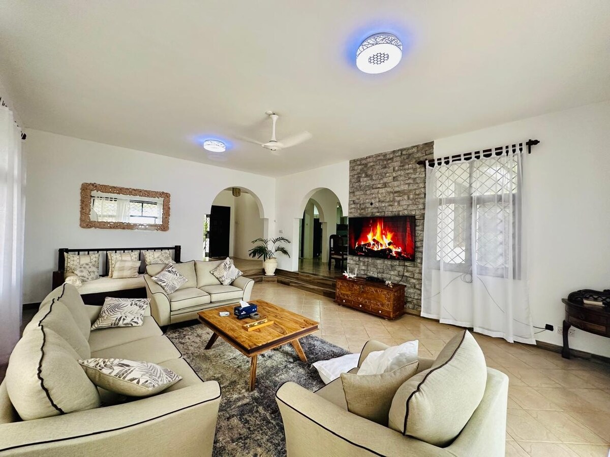 Mtwapa Luxury Creek Beach Villa — photo 9