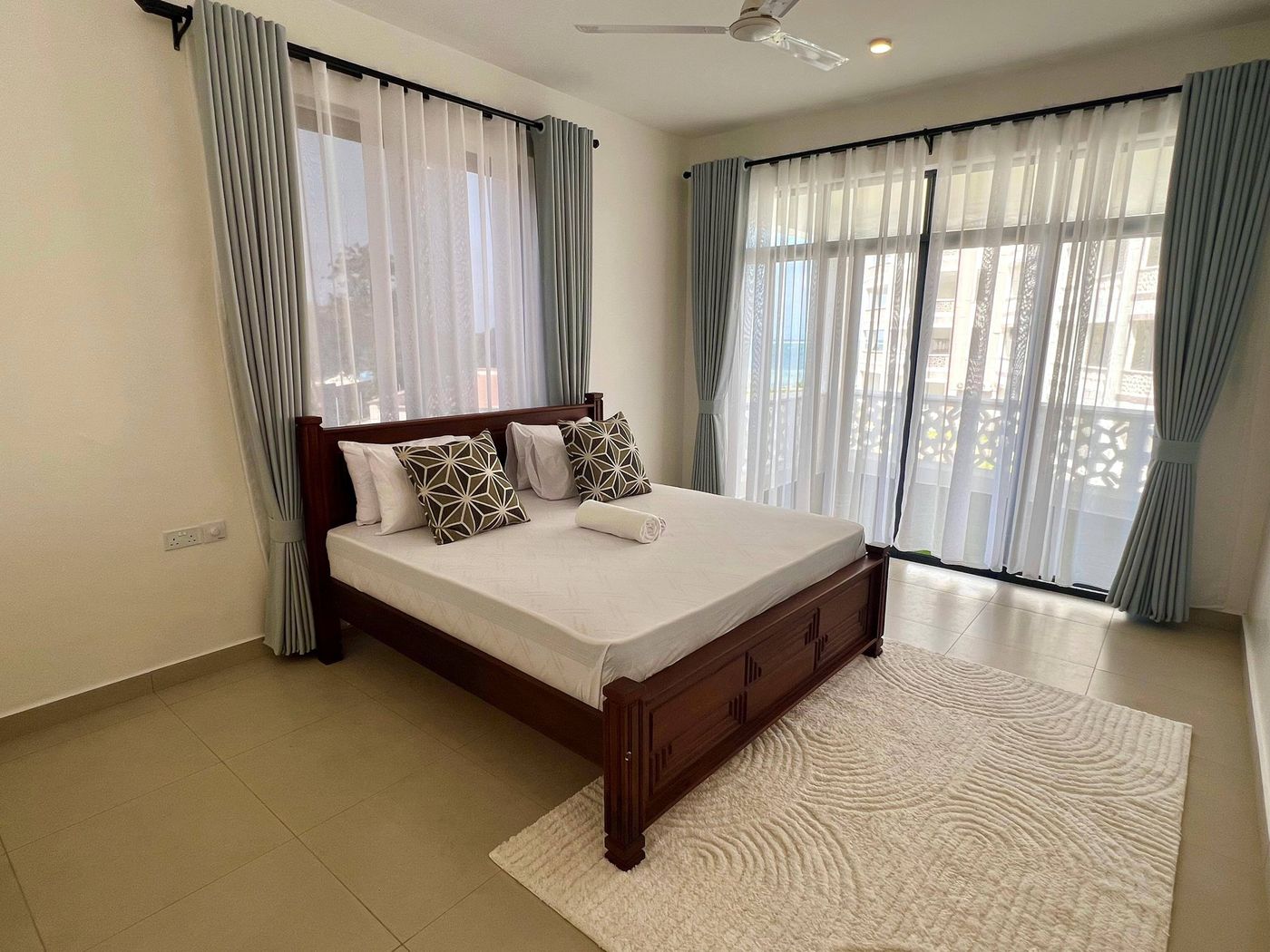 Nyali Beachfront 2-Bedroom photo 9