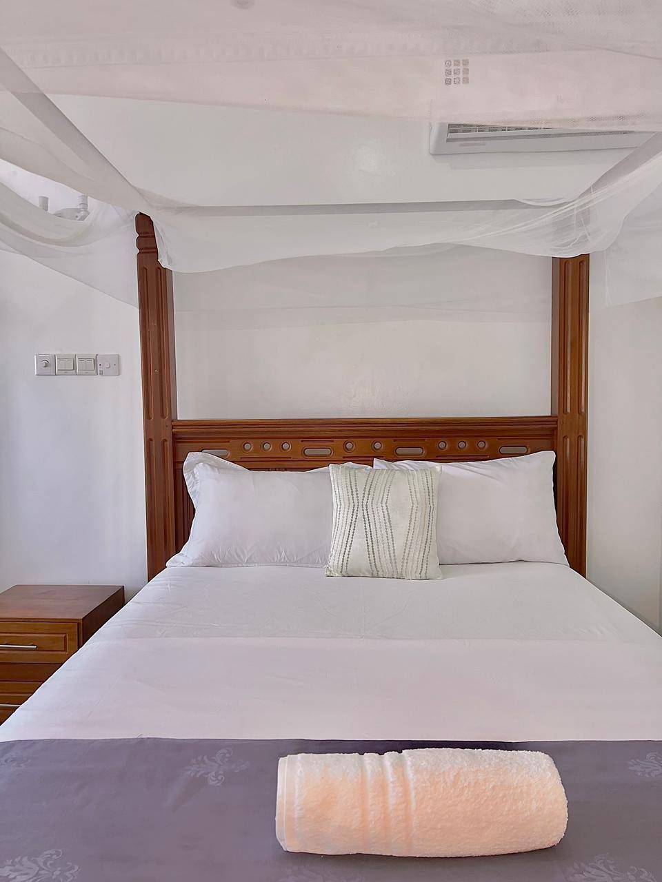 Nyali Beachfront Sea View 3-Bedroom photo 4