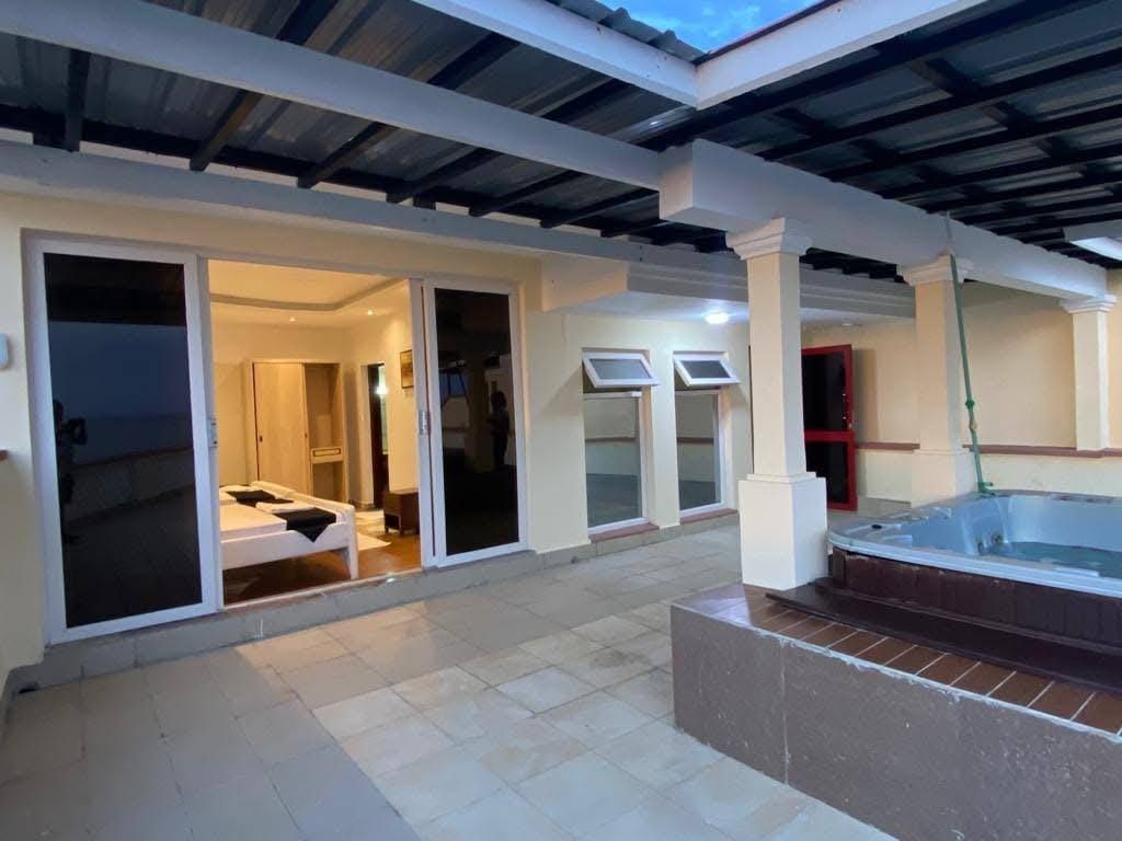 Shanzu 2-Bedroom Beachfront photo 8