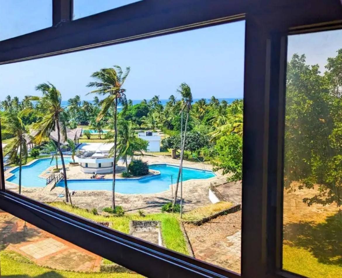 Diani Beachfront Studio photo 6