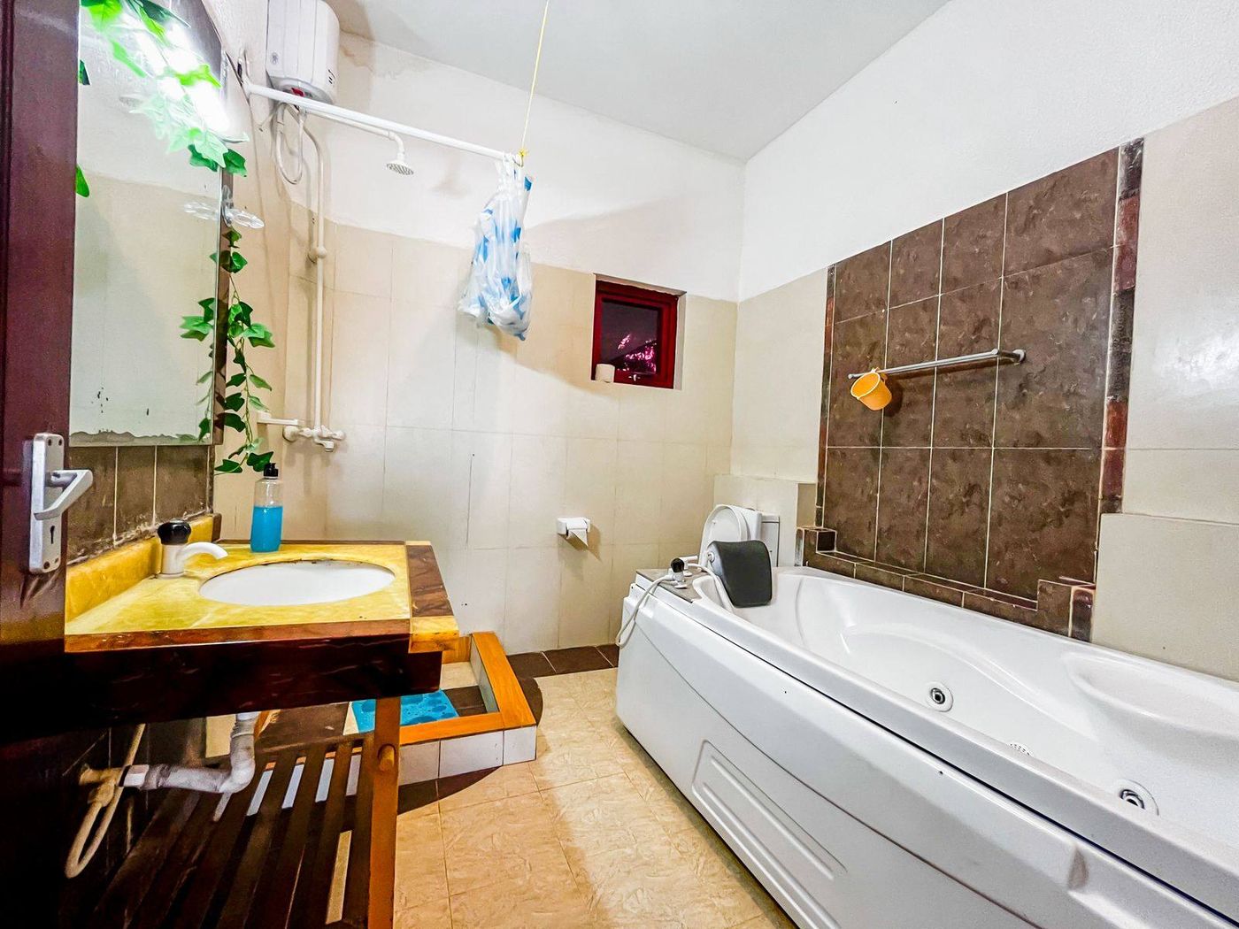Shanzu 2-Bedroom Jacuzzi Apartment photo 10