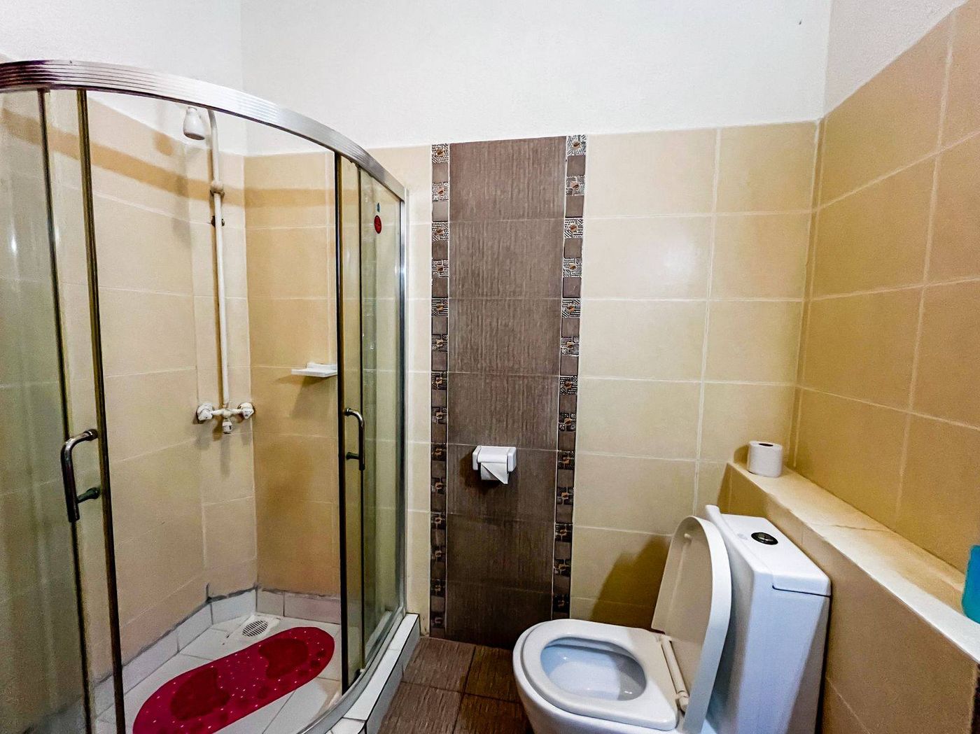 Shanzu 2-Bedroom Jacuzzi Apartment photo 11