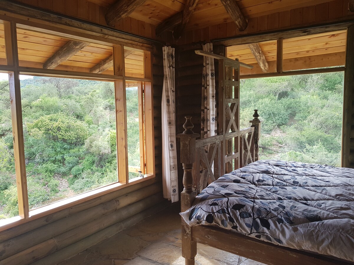 Olelek Ranch House – A Log Cabin in the Bush – 7BR — photo 10