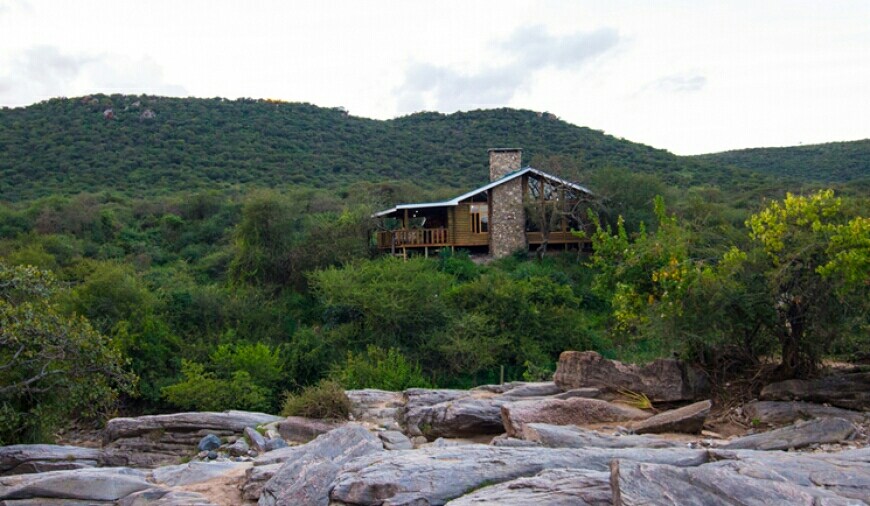 Olelek Ranch House – A Log Cabin in the Bush – 7BR — photo 2