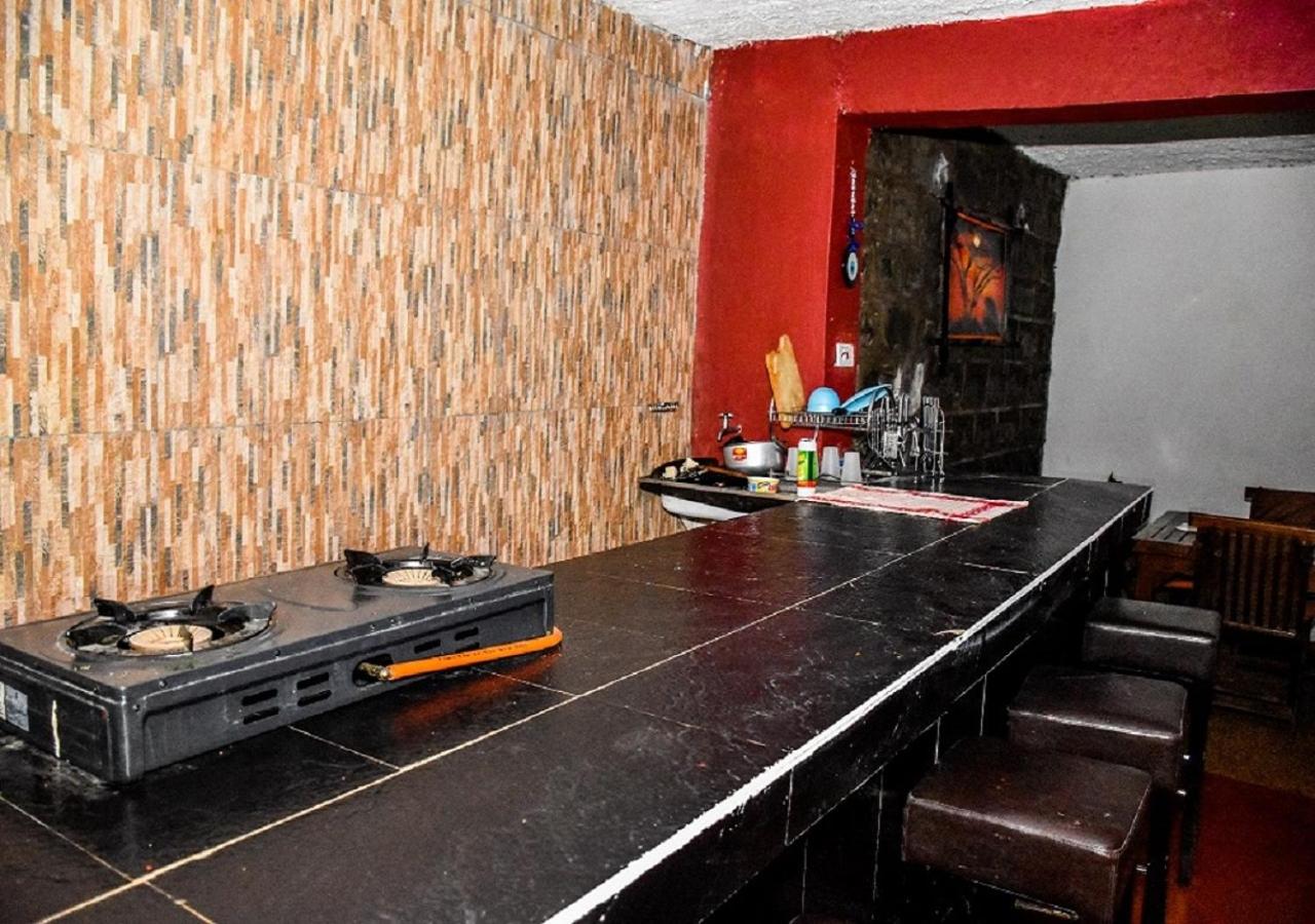 Ole Munyak House – 4BR — photo 11