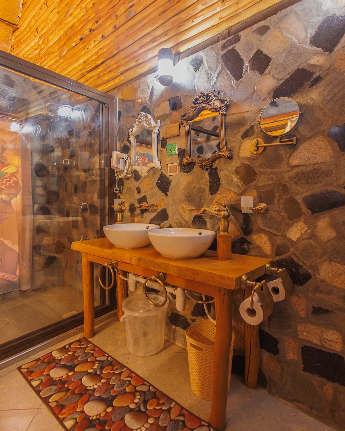 Lake Log House | 4BR, Elementaita photo 5