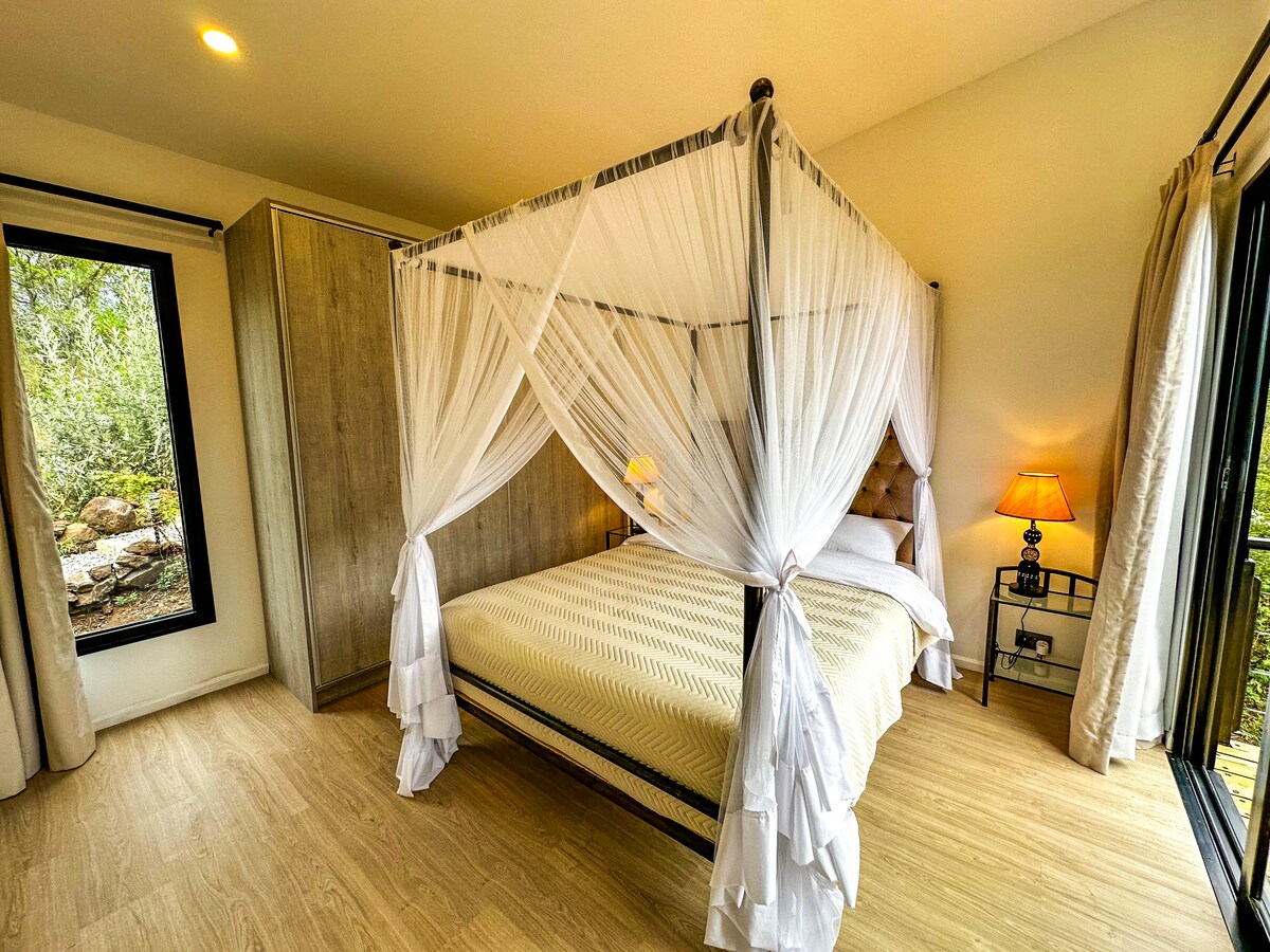 The Cliffhanger – 2BR — photo 14