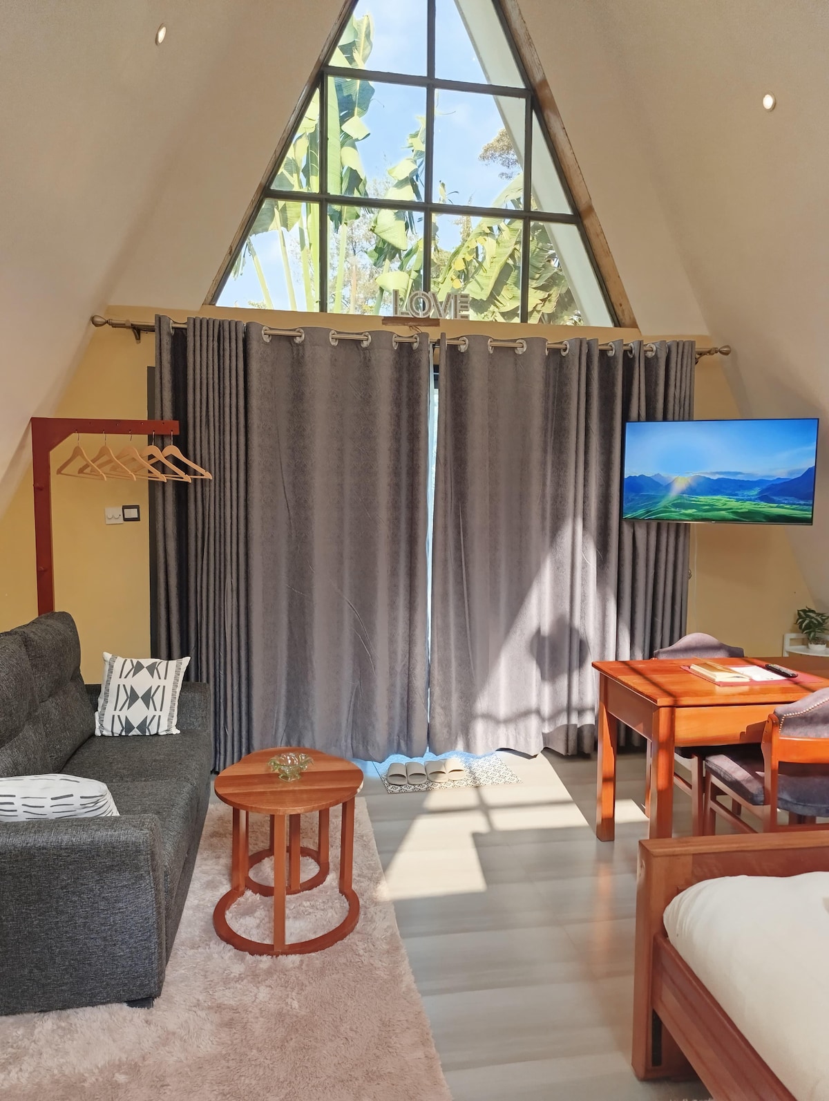 Tigoni Romantic A–Frame Cottage – 1BR — photo 3