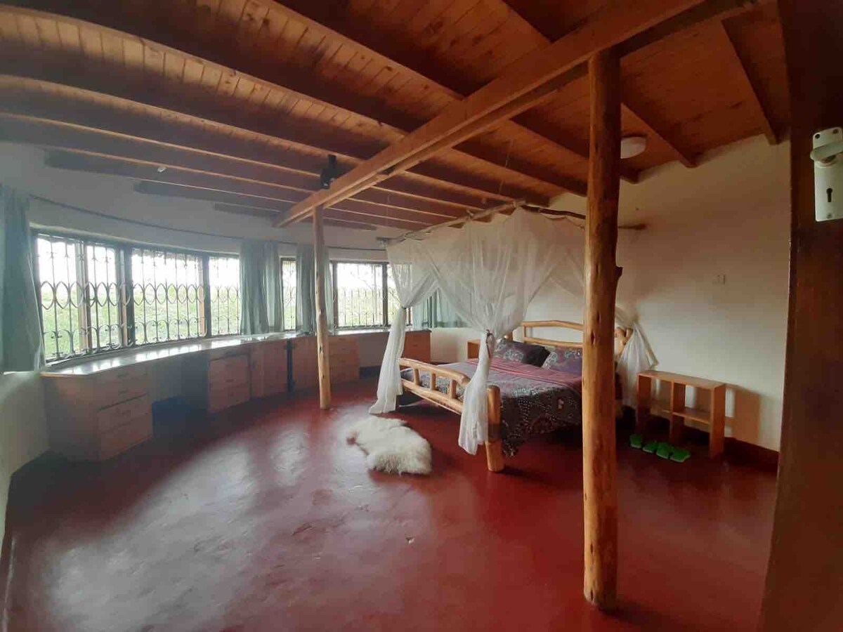 Vintage Villa by the Nairobi National Park – 4BR — photo 11