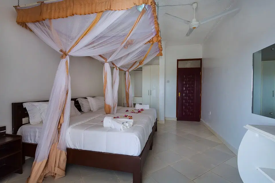 2BR Apartment near the Beach and Malls, Diani — photo 6