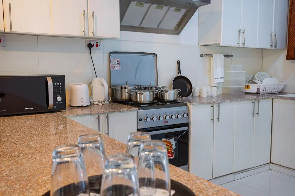 2BR Apartment near the Beach and Malls, Diani — photo 9