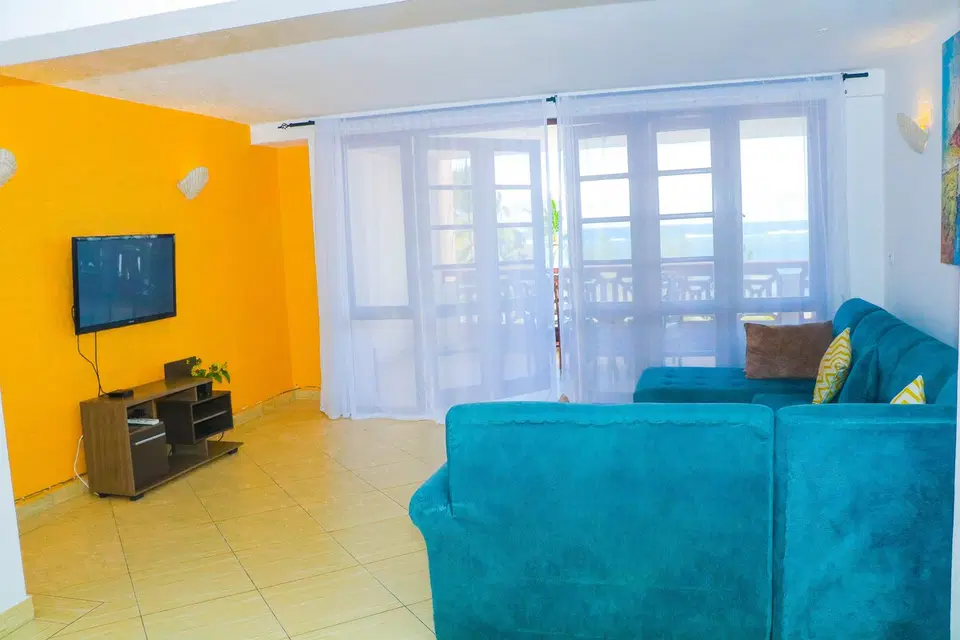 Affordable Beachfront Apartment — photo 7