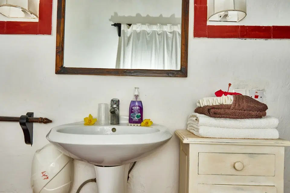 Beachfront Suite | 1BR Stay, Malindi photo 6