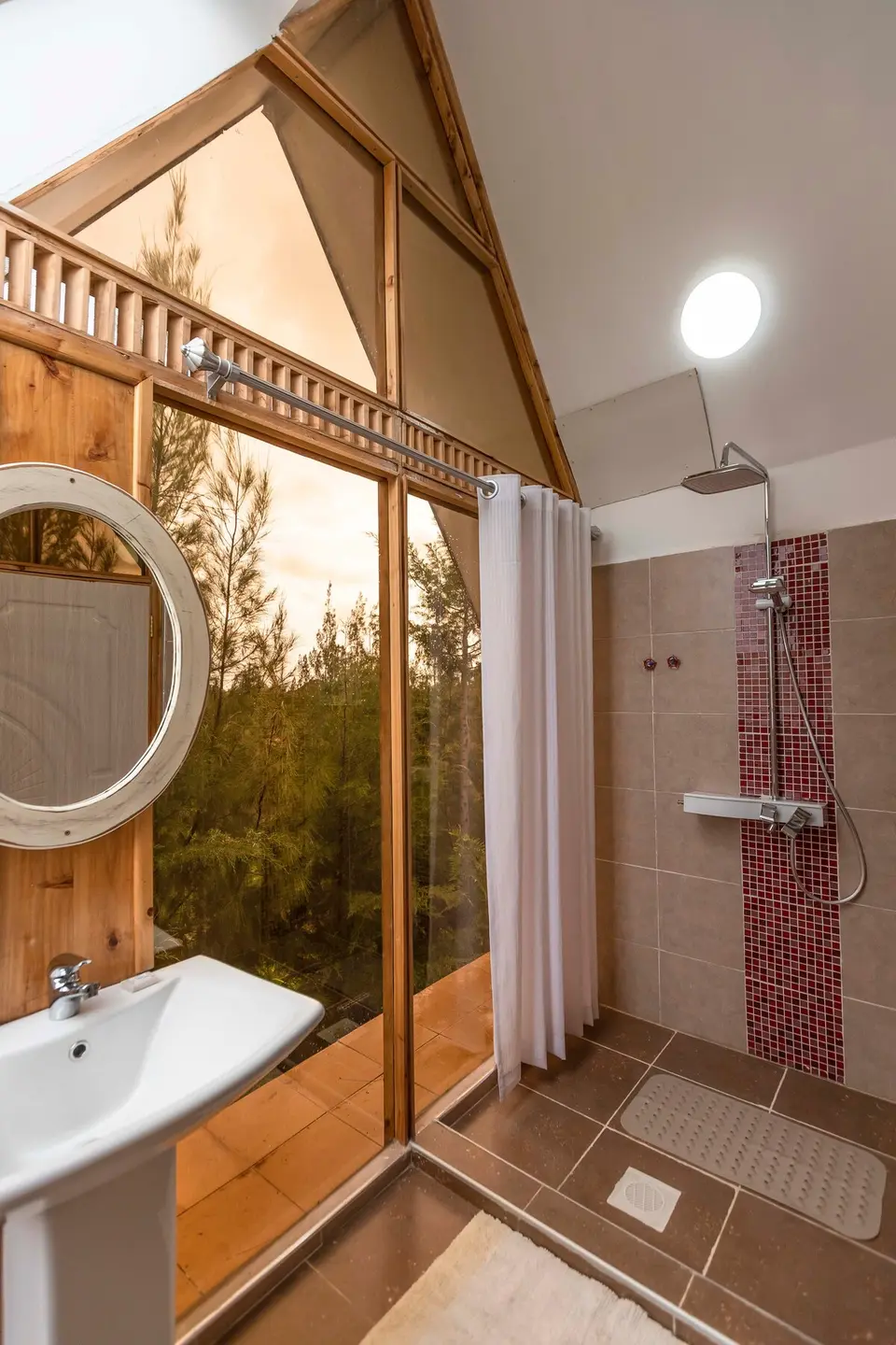Unique Farm Cottage, incredible Mountain views photo 15