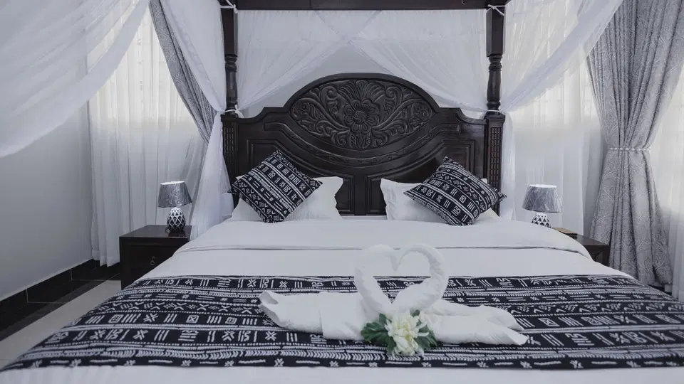 Rooftop Dome Villa | 5BR with Heated Pool, Kitengela photo 10