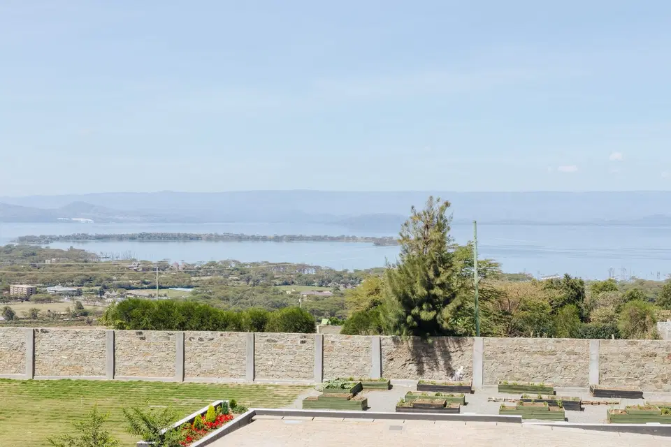 Lake View Mansion | 8BR Group Stay, Naivasha photo 2