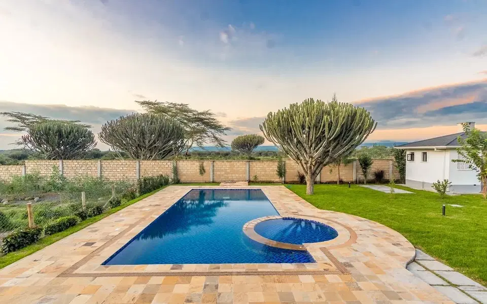 Garden Pool Villa | 6BR Group Stay, Naivasha photo 8