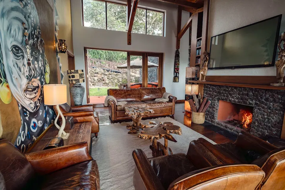 Cliffside Lake House | 3BR with Infinity Pool, Naivasha photo 2