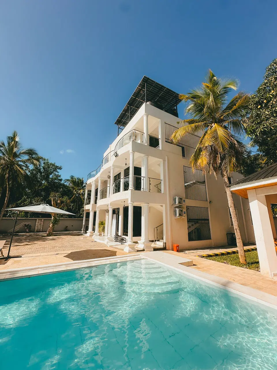 Family Pool Villa | 6BR Stay, Diani photo 2