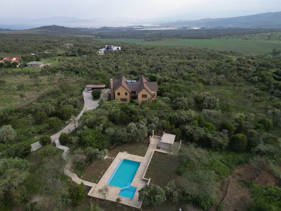 Private Pool Retreat | 5BR Home, Naivasha photo 11