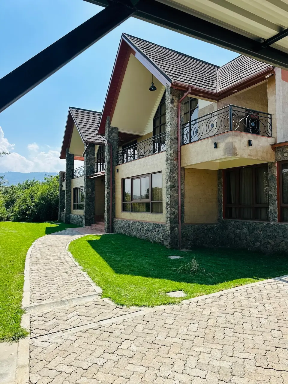 Private Pool Retreat | 5BR Home, Naivasha photo 9