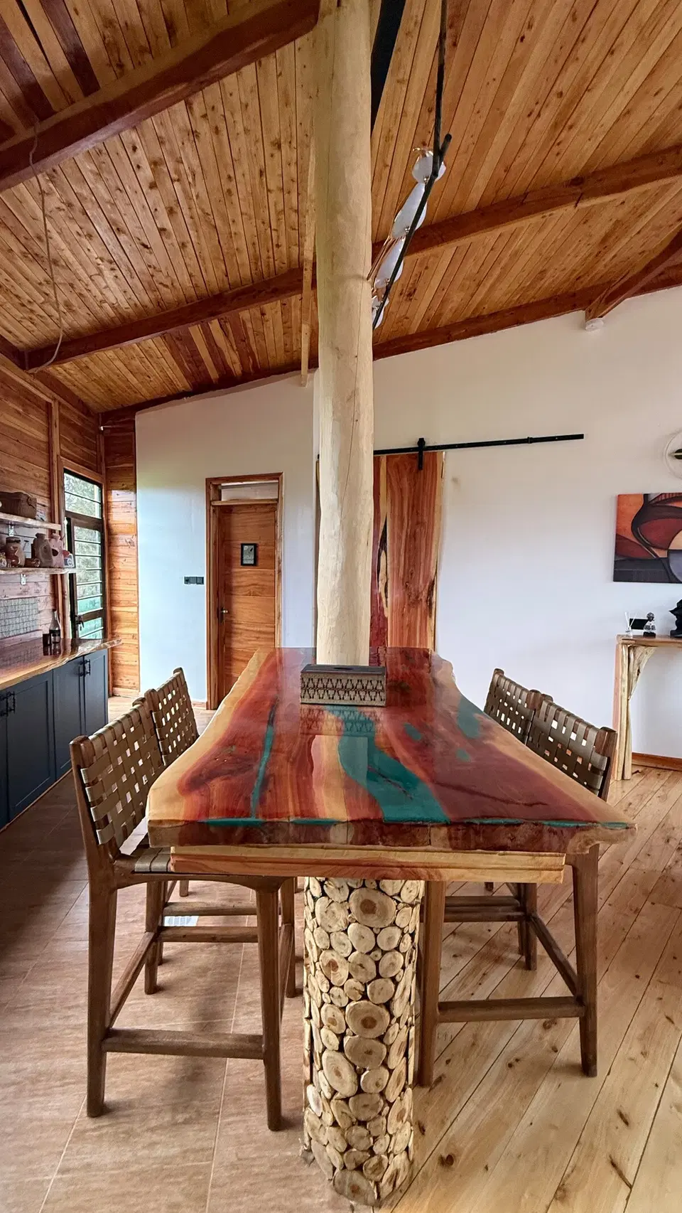 Mountain View Cabin | 2BR with Hot Tub, Naro Moru photo 8