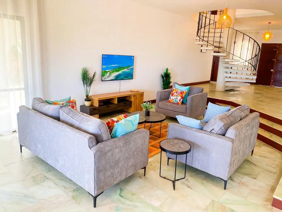 Elegant 3bdr beachfront Villa, Oceanviews, AC, Sunset photo 5