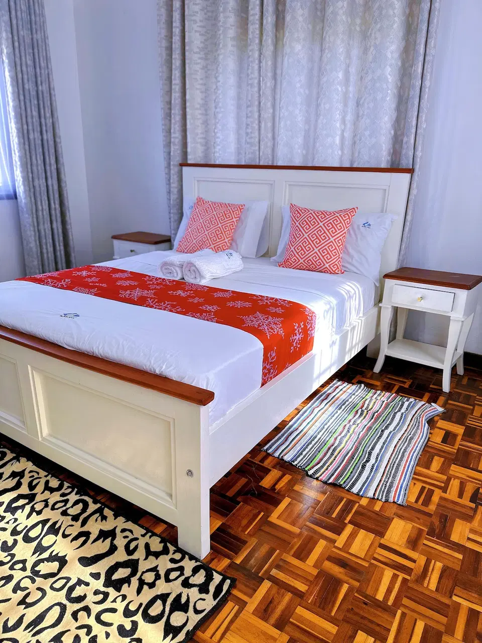 Private, Standalone, 7 Bedroom Villa with pool, Cozy photo 11