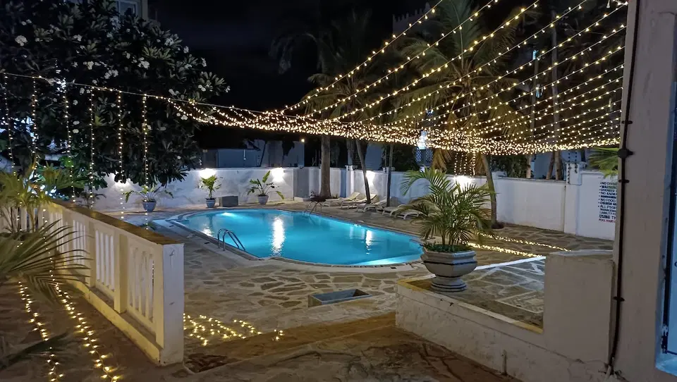 Private, Standalone, 7 Bedroom Villa with pool, Cozy photo 3