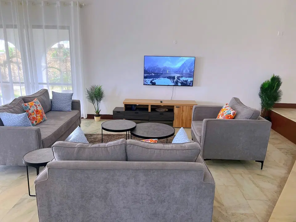 Stunning 5bdr Oceanfront Villa, Pool, AC, Sunsetview photo 14