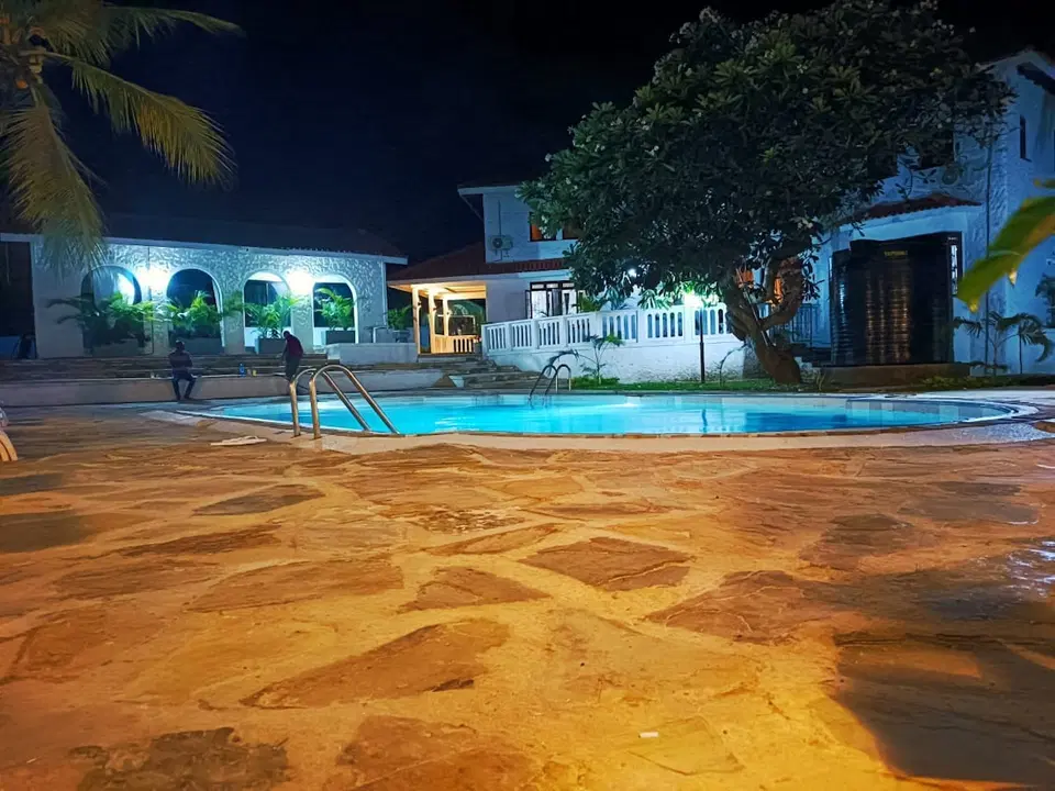 Luxury 6Br Villa | Pool, Spacious, Nyali, Near beach photo 3